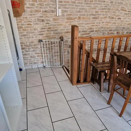 D Hotes Chez Georges *